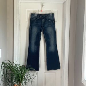 All jeans 2/$20🫦Silver Tuesday tagged 28/31 15” w 31” inseam. Lower rise.